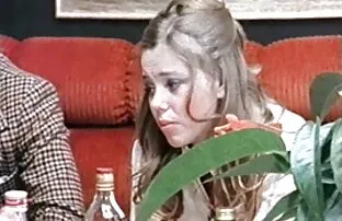 XXX ნახევარი მონსტრი, პატარა ქალის დომინირება ვარსკვლავი, დანამატი