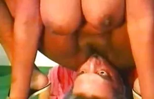 XXX ეს არის pussy შემდეგ გოფუკერი სექსი.