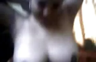 XXX Piece დედა ციმბირში ქალი ცეკვა ველური ტყეში